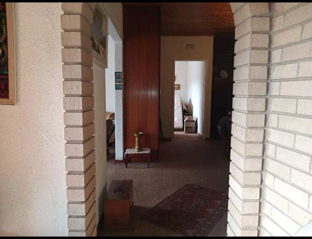 4 BEDROOM HOUSE FOR SALE IN GREENHILLS